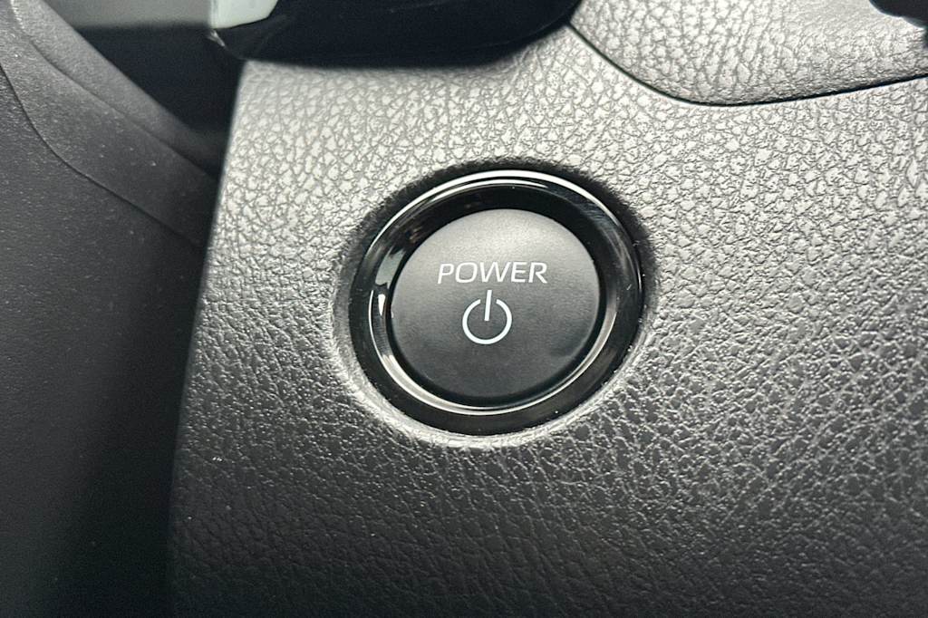 Thumbnail: 2025 Toyota Camry - 24