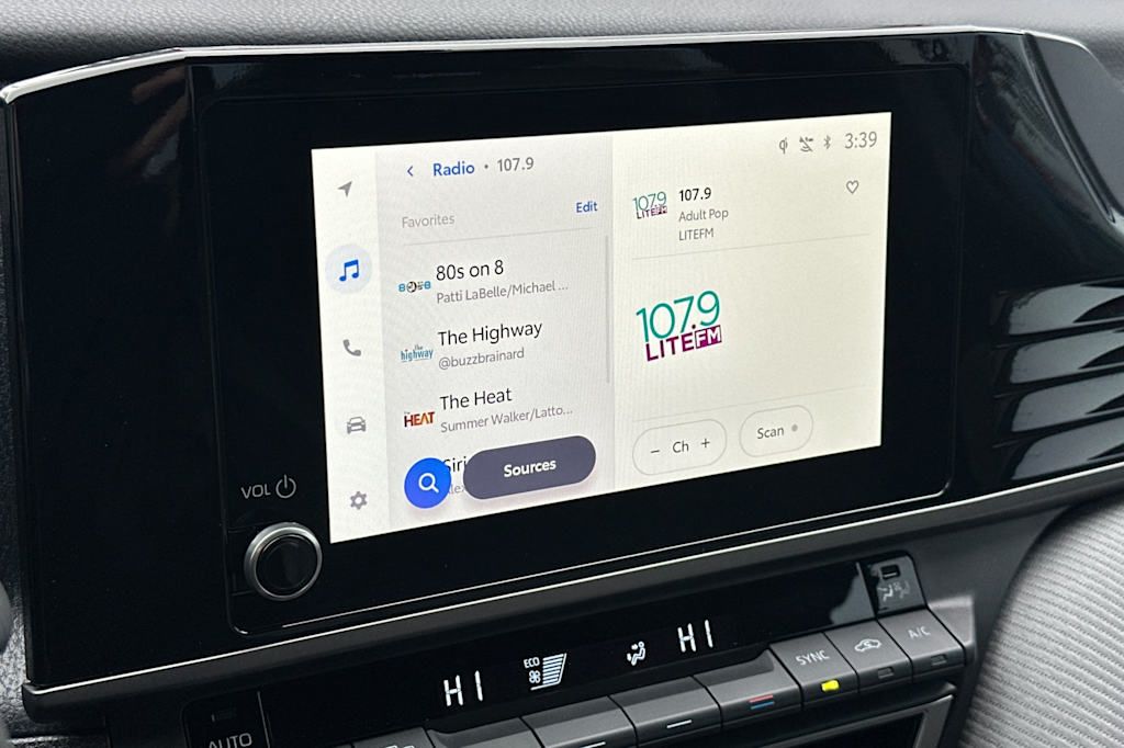 Thumbnail: 2025 Toyota Camry - 12