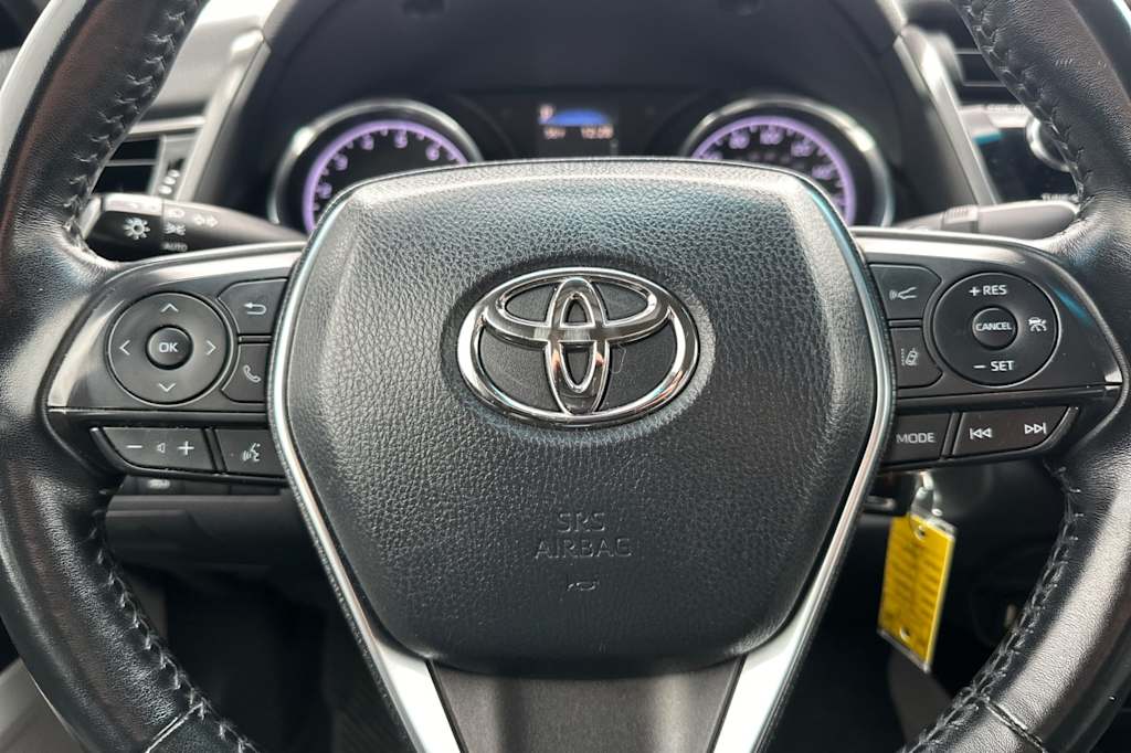 Thumbnail: 2020 Toyota Camry - 24