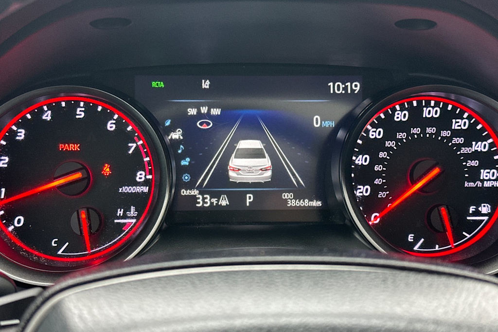 Thumbnail: 2021 Toyota Camry - 15