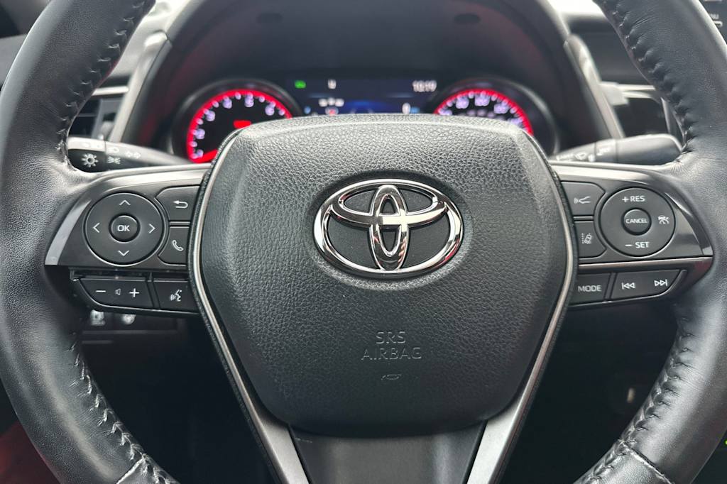 Thumbnail: 2021 Toyota Camry - 26