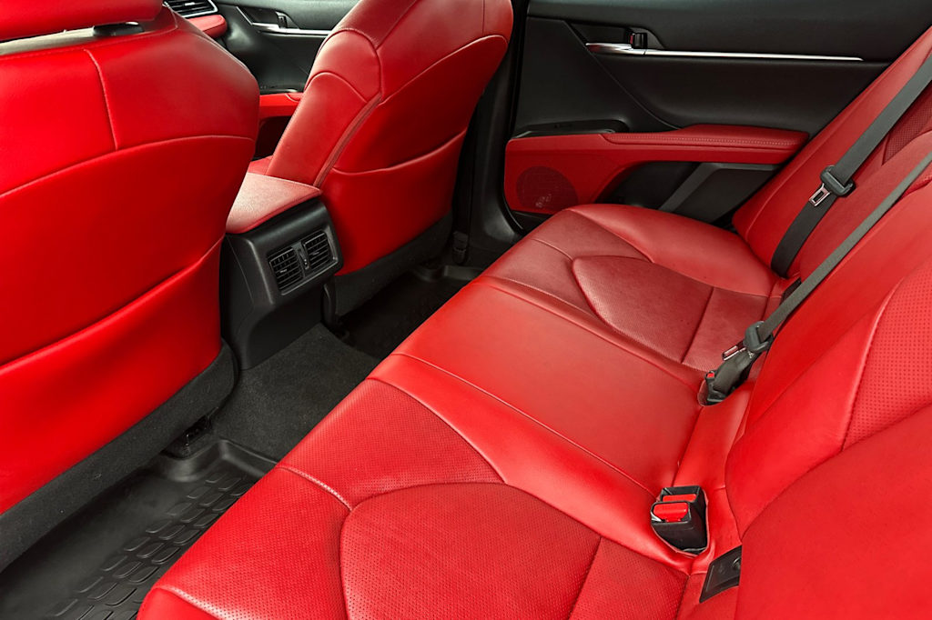 Thumbnail: 2021 Toyota Camry - 10