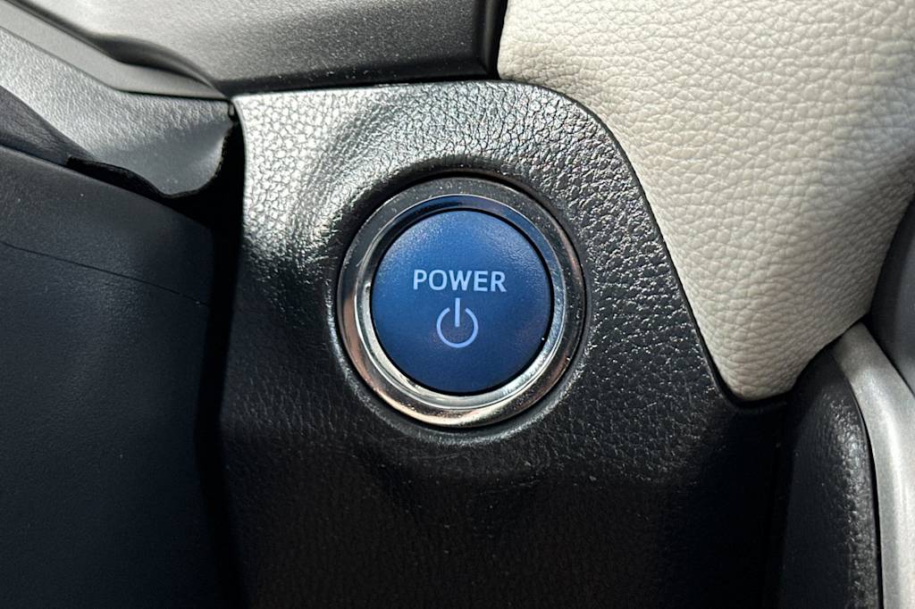 Thumbnail: 2021 Toyota RAV4 - 25
