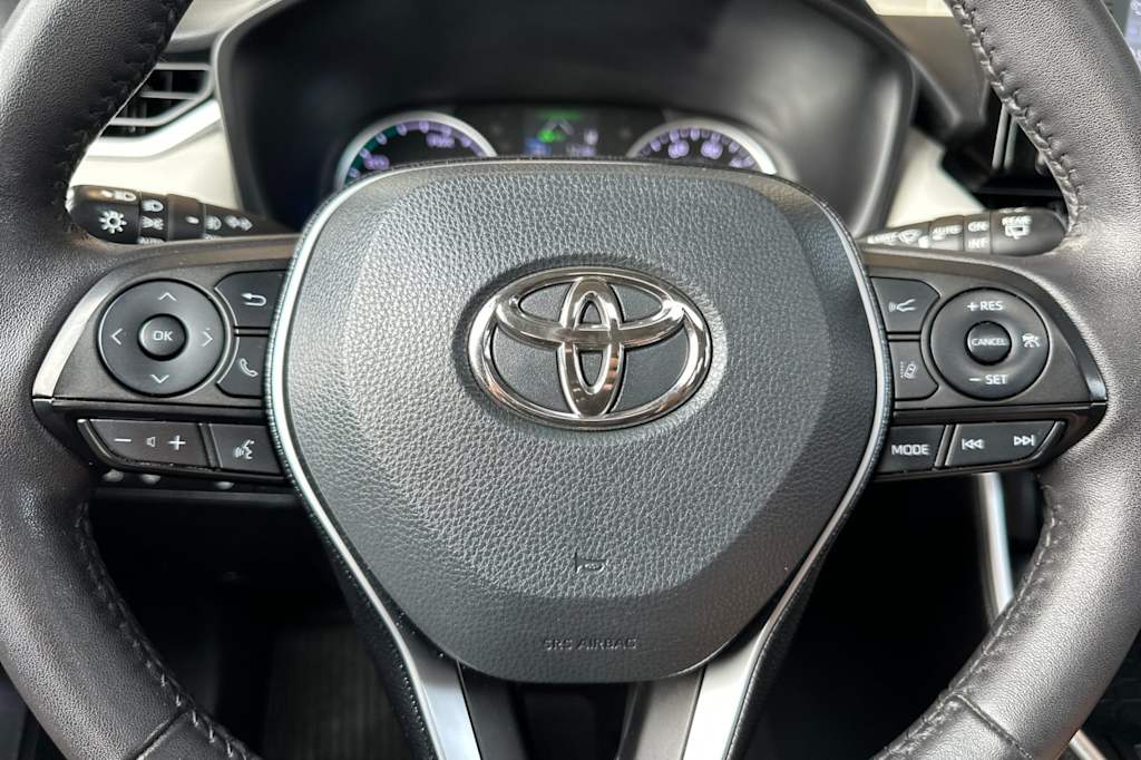Thumbnail: 2021 Toyota RAV4 - 26