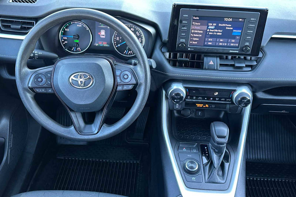 2022 Toyota RAV4 XLE 11