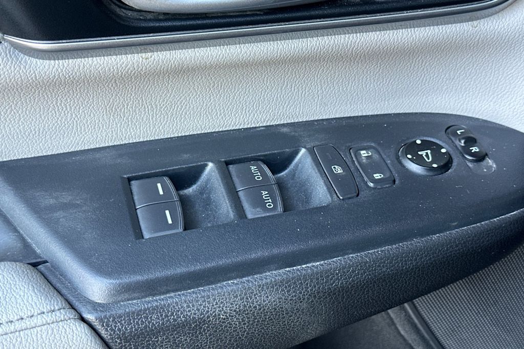 Thumbnail: 2019 Honda CR-V - 22