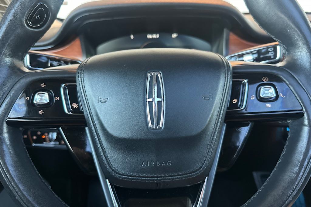 Thumbnail: 2021 Lincoln Aviator - 28