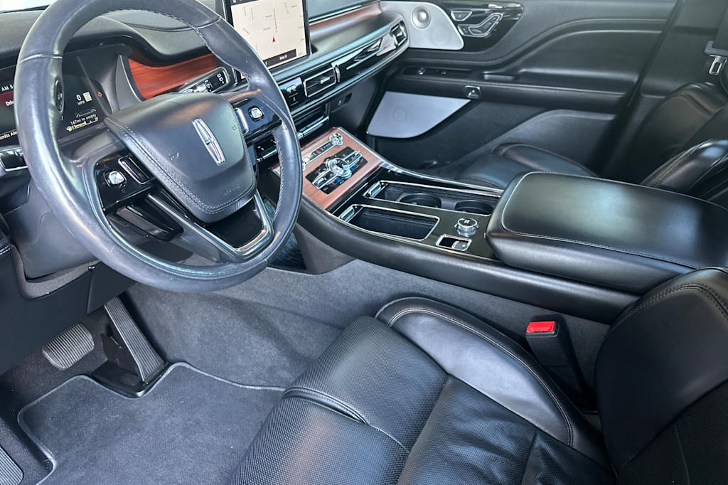Thumbnail: 2021 Lincoln Aviator - 8