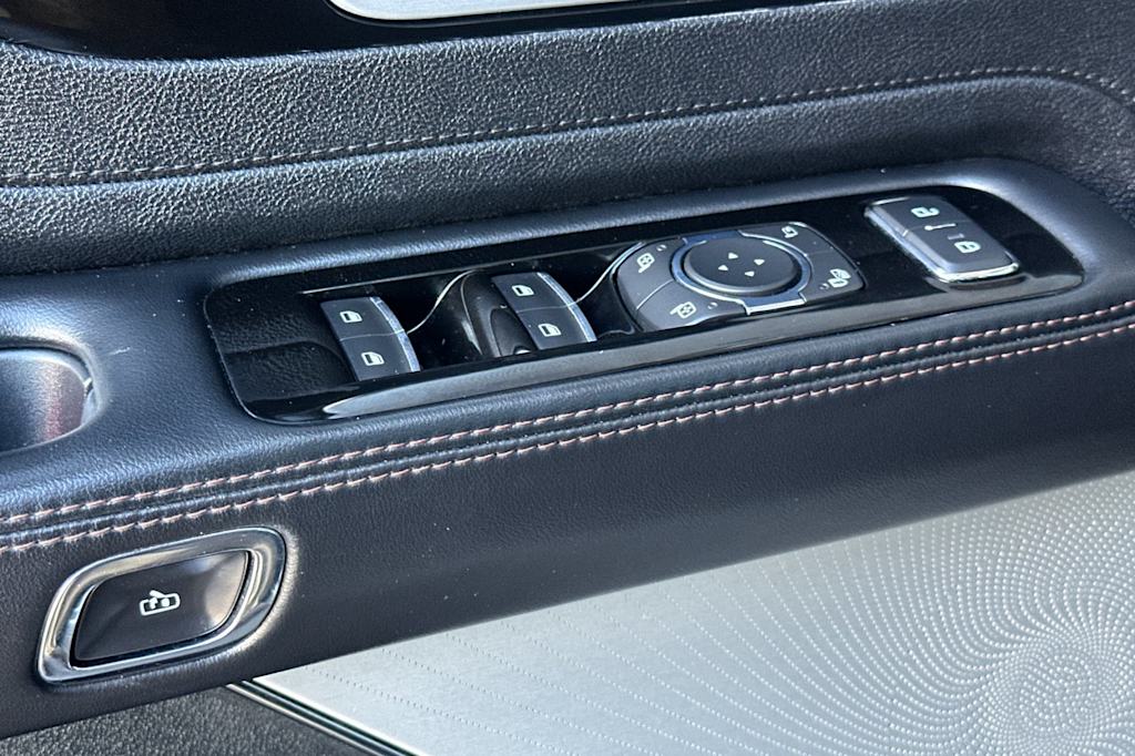 Thumbnail: 2021 Lincoln Aviator - 21