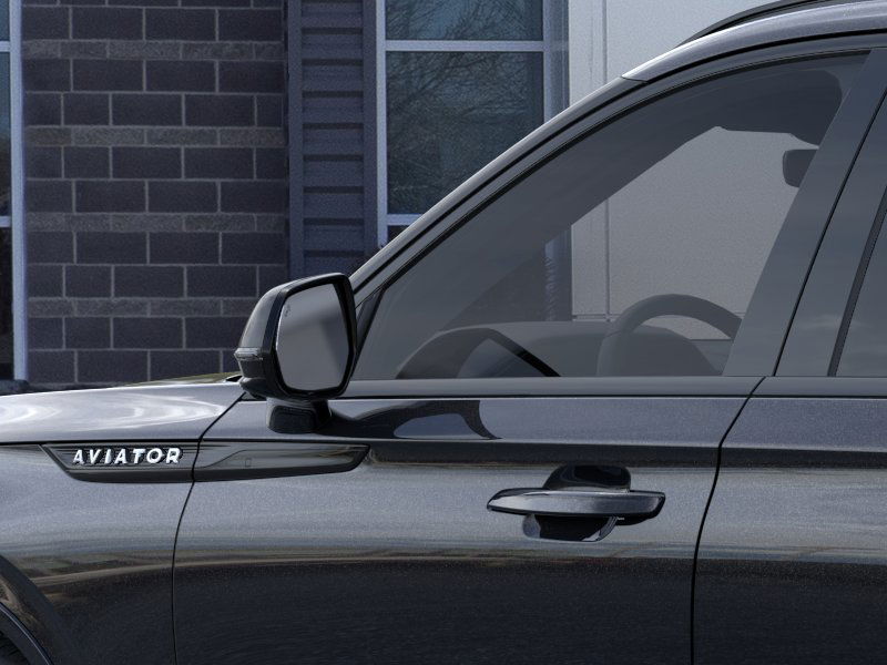 Thumbnail: 2026 Lincoln Aviator - 21