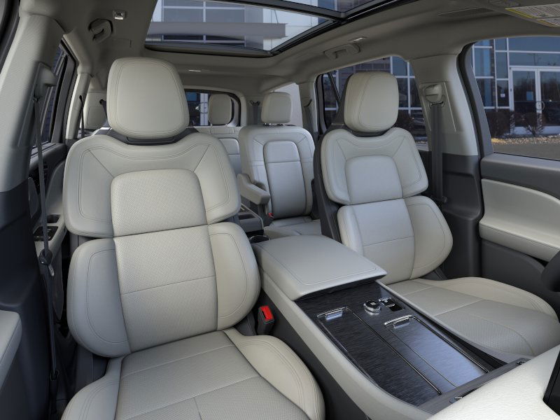 Thumbnail: 2026 Lincoln Aviator - 9
