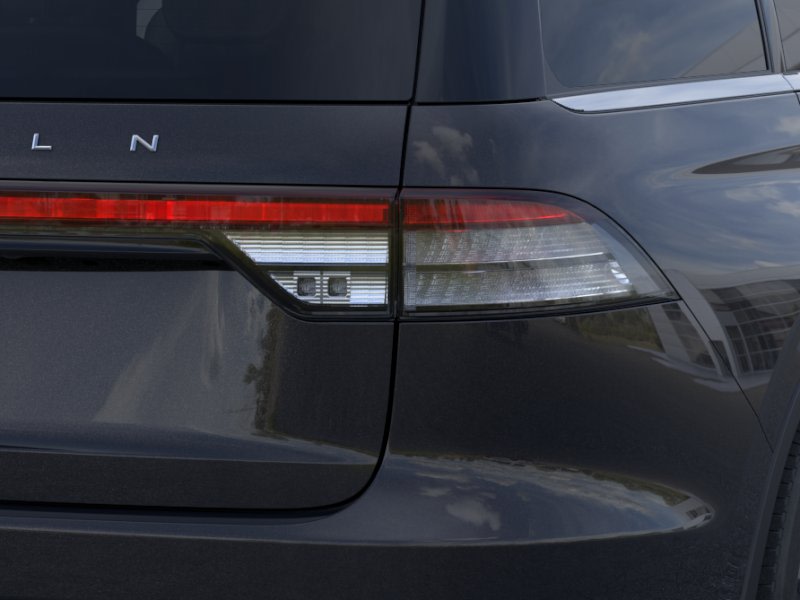 Thumbnail: 2026 Lincoln Aviator - 7