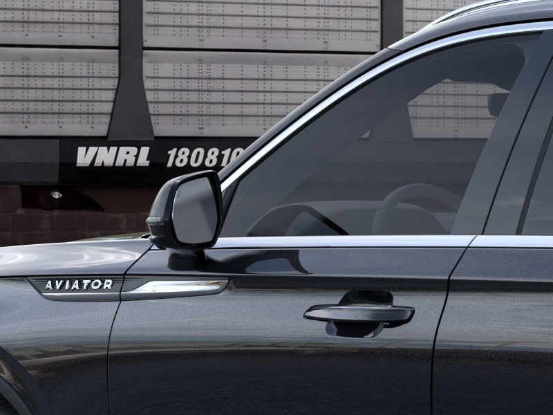 Thumbnail: 2026 Lincoln Aviator - 21