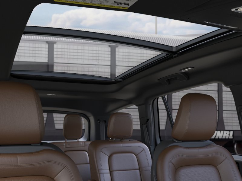 Thumbnail: 2026 Lincoln Aviator - 22