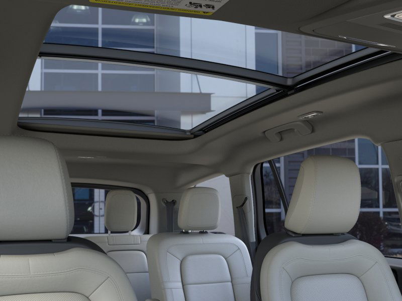 Thumbnail: 2026 Lincoln Aviator - 22