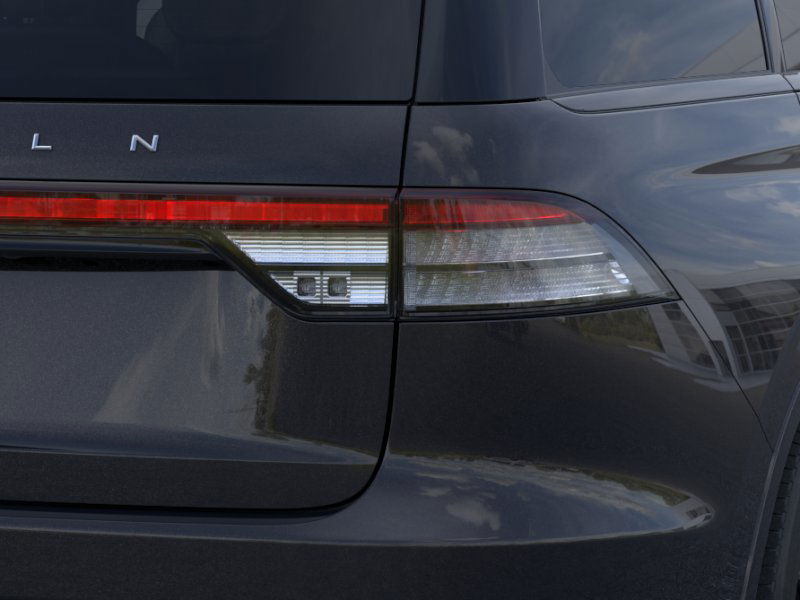 Thumbnail: 2026 Lincoln Aviator - 7