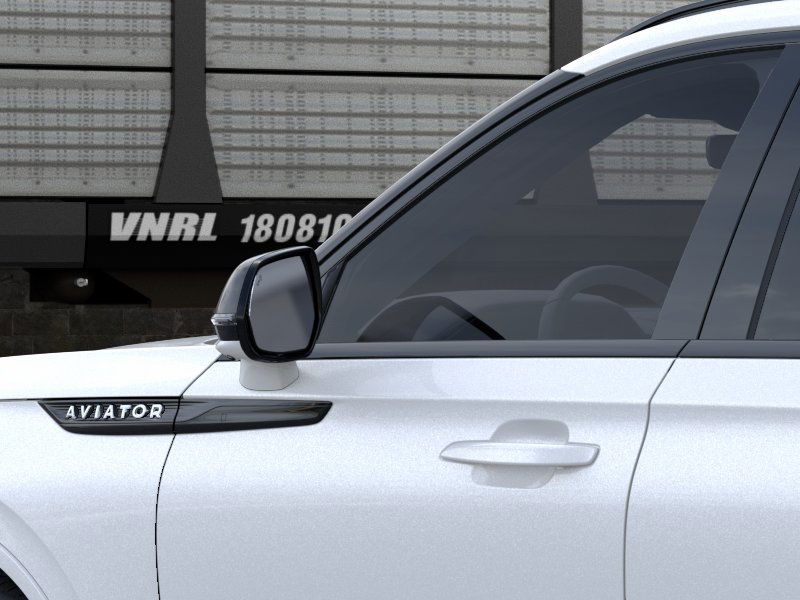 Thumbnail: 2026 Lincoln Aviator - 20