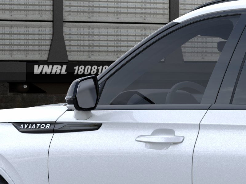 Thumbnail: 2025 Lincoln Aviator - 20