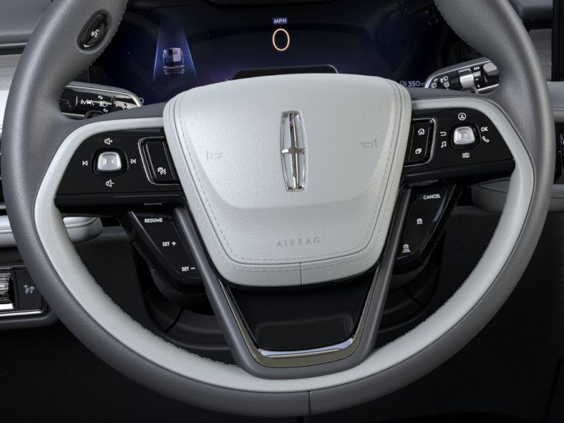 Thumbnail: 2025 Lincoln Aviator - 15