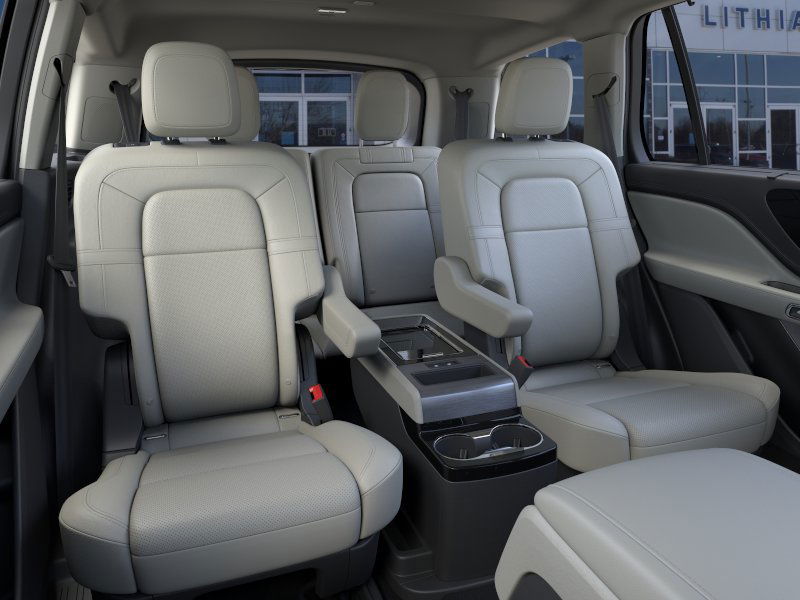 Thumbnail: 2025 Lincoln Aviator - 10