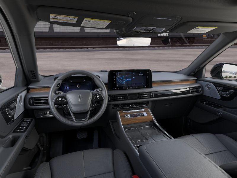 Thumbnail: 2026 Lincoln Aviator - 2