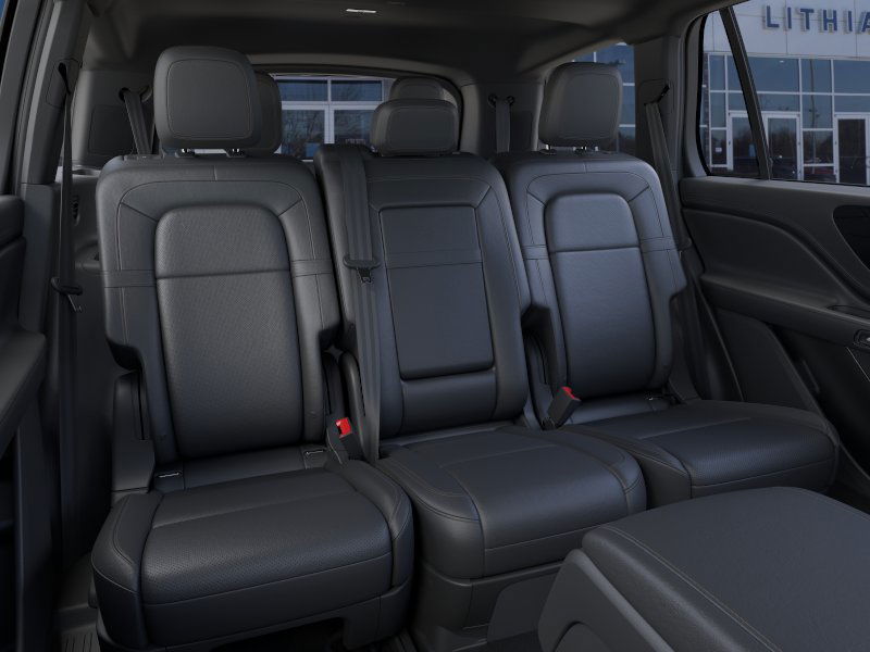 Thumbnail: 2026 Lincoln Aviator - 10