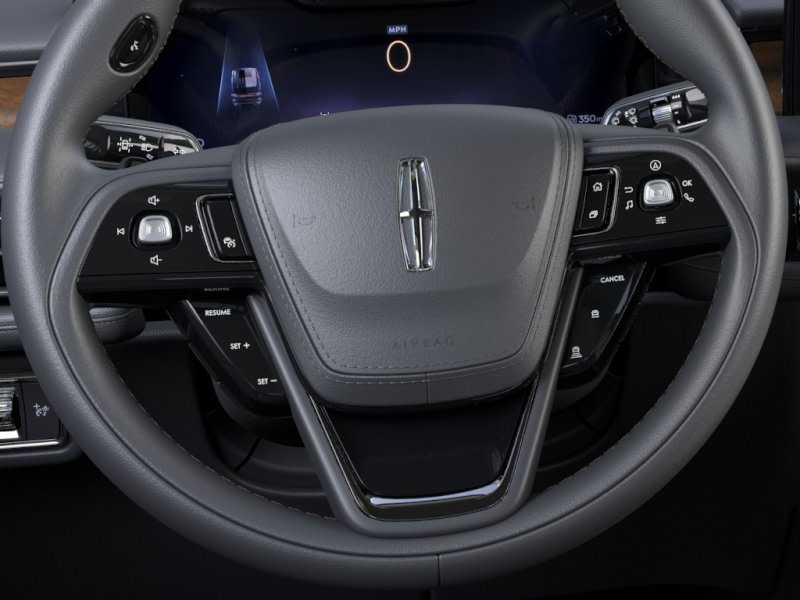 Thumbnail: 2026 Lincoln Aviator - 17