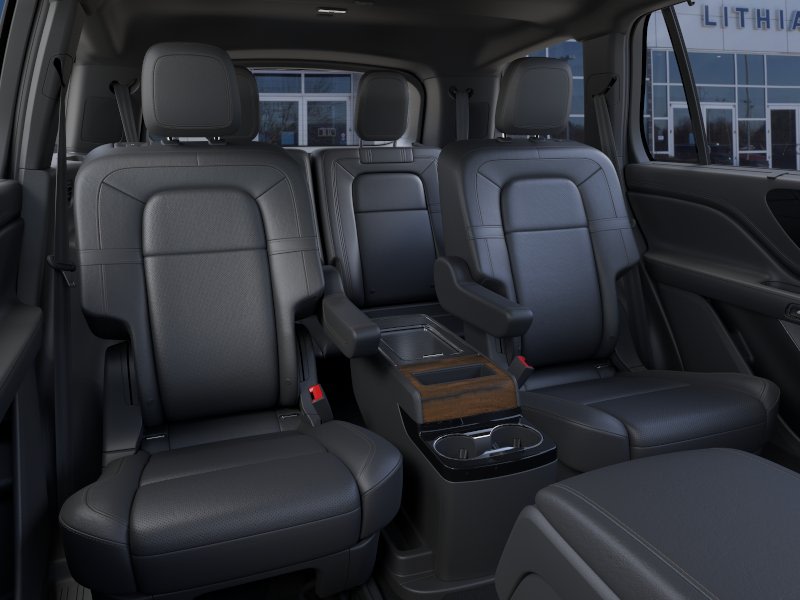 Thumbnail: 2026 Lincoln Aviator - 10