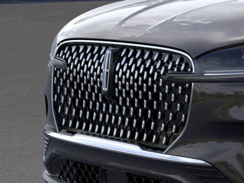 Thumbnail: 2026 Lincoln Aviator - 14