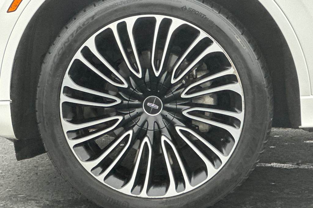 Thumbnail: 2020 Lincoln Aviator - 8