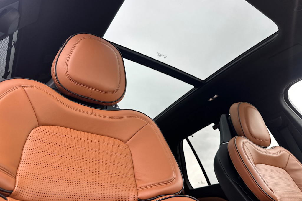 Thumbnail: 2023 Lincoln Aviator - 22