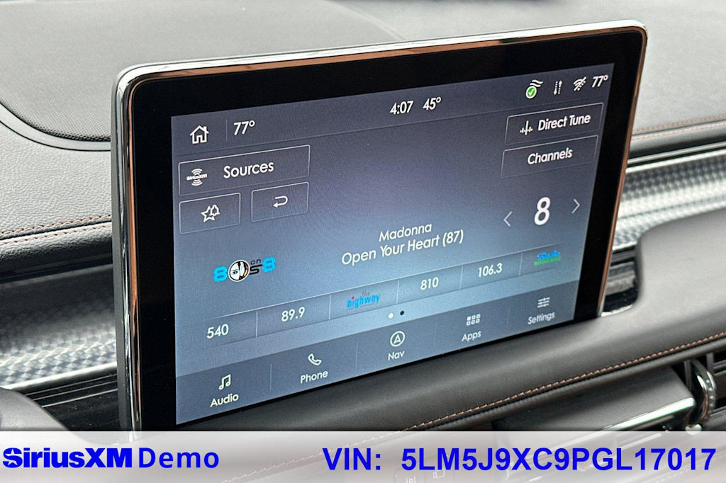 Thumbnail: 2023 Lincoln Aviator - 31