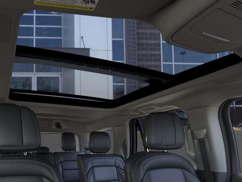 Thumbnail: 2025 Lincoln Navigator - 23