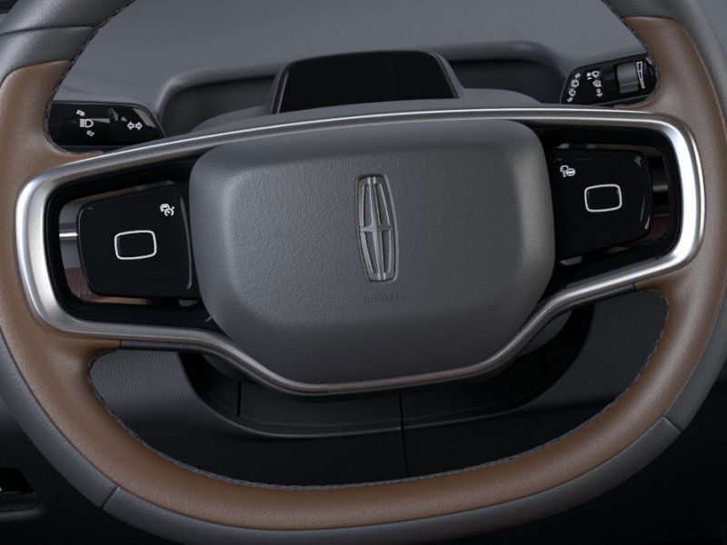 Thumbnail: 2025 Lincoln Navigator - 16