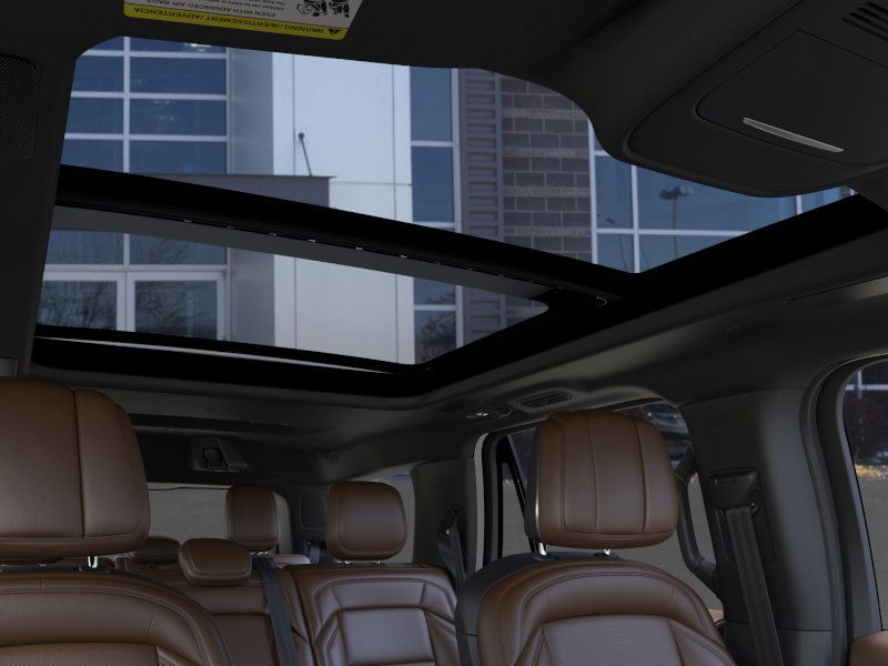 Thumbnail: 2025 Lincoln Navigator - 23