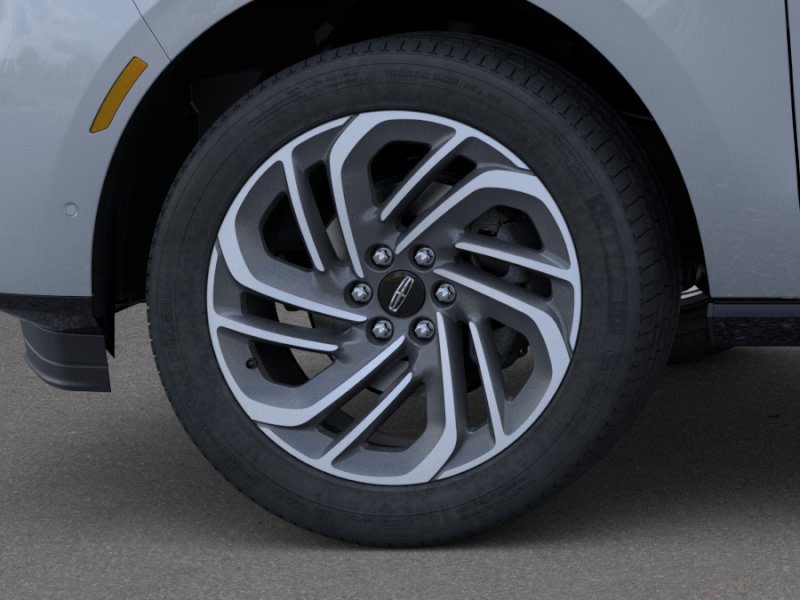 Thumbnail: 2026 Lincoln Navigator - 6