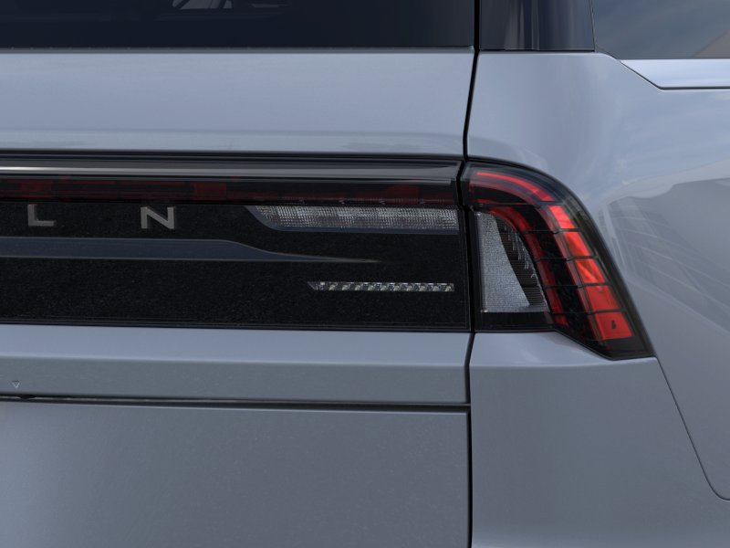 Thumbnail: 2026 Lincoln Navigator - 17
