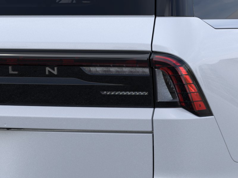 Thumbnail: 2026 Lincoln Navigator - 22