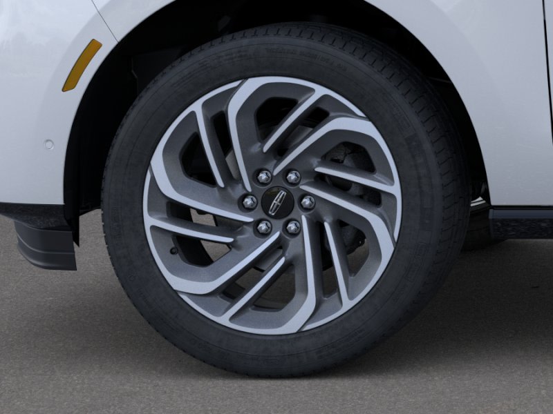 Thumbnail: 2026 Lincoln Navigator - 8