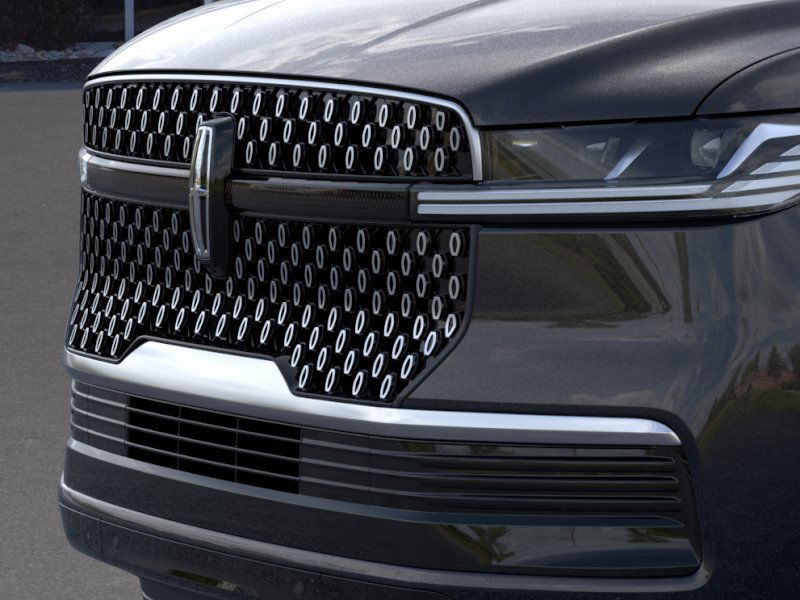 Thumbnail: 2025 Lincoln Navigator - 19
