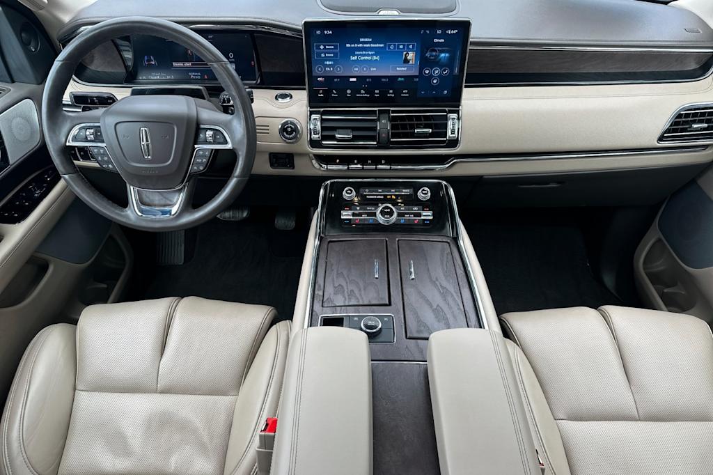 Thumbnail: 2024 Lincoln Navigator - 2
