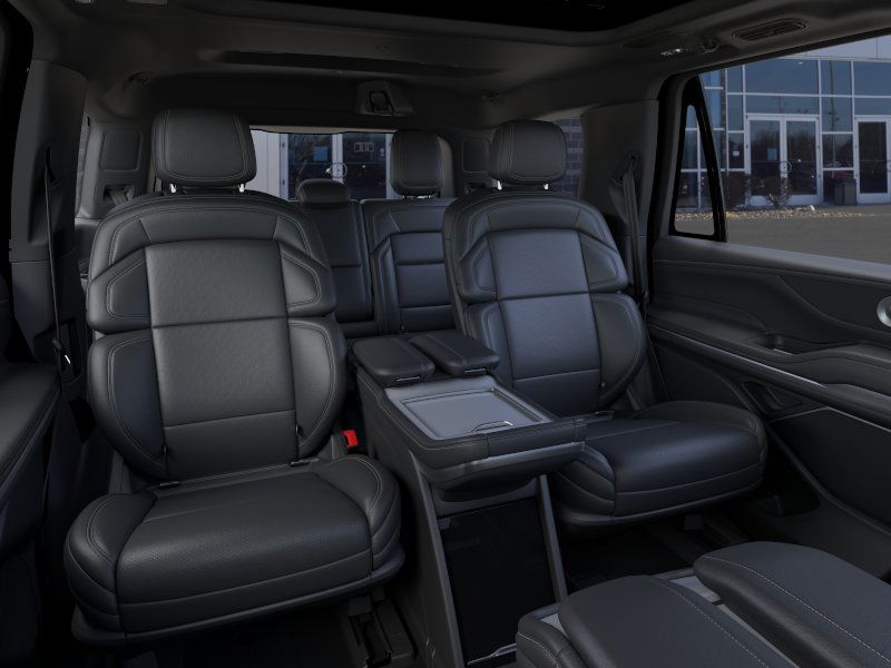 Thumbnail: 2026 Lincoln Navigator - 10