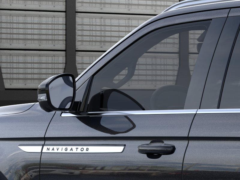 Thumbnail: 2026 Lincoln Navigator - 8
