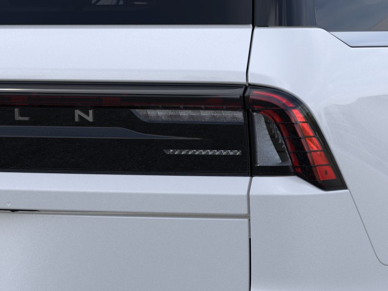 Thumbnail: 2026 Lincoln Navigator - 22