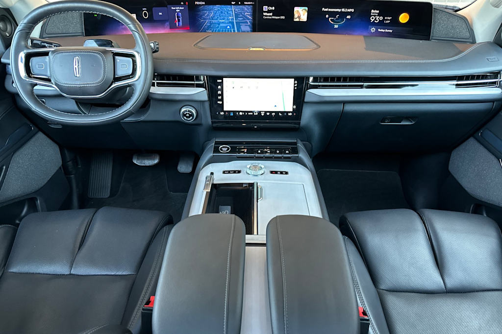 Thumbnail: 2025 Lincoln Navigator - 2