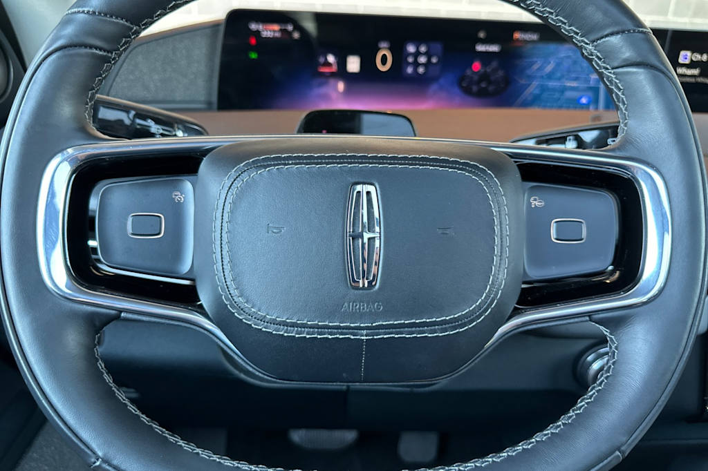 Thumbnail: 2025 Lincoln Navigator - 27