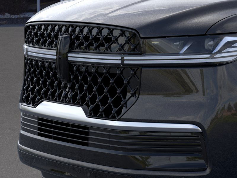Thumbnail: 2025 Lincoln Navigator - 19
