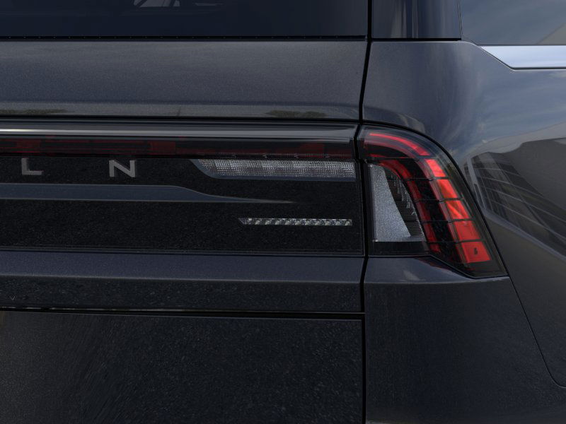 Thumbnail: 2025 Lincoln Navigator - 22