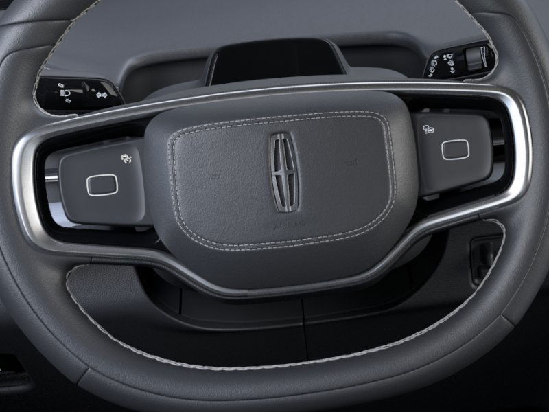 Thumbnail: 2026 Lincoln Navigator - 16