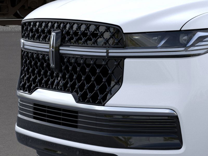 Thumbnail: 2026 Lincoln Navigator - 19